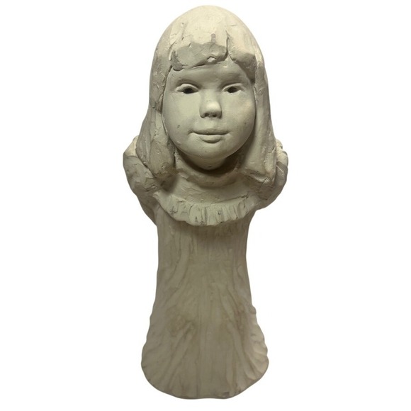 1985 Austin‎ Productions Sculpture Bright Eyes Girl With Package Read - Picture 1 of 7